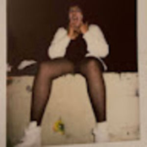 Meet your Posher, Alma